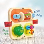 Plateau multi-activités pour bébés de la marque Selecta.