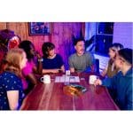 Une partie de Codenames, un jeu de société de l'édition Iello.